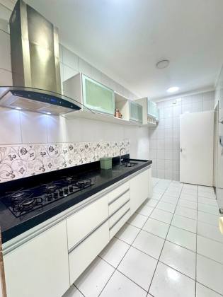 Alugo casa no Condomínio Gran Village Cohama -  com 4 quartos (1 suíte)