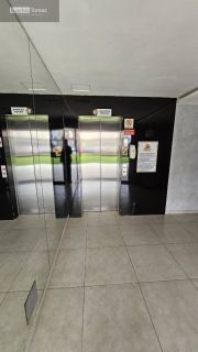 Apto no residencial Pátio semi-mobiliado com sala ampliada