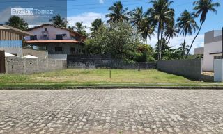 Lote em condomínio à beira mar