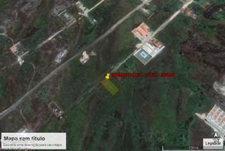 Lote murado e aterrado no Trêvo do Francês