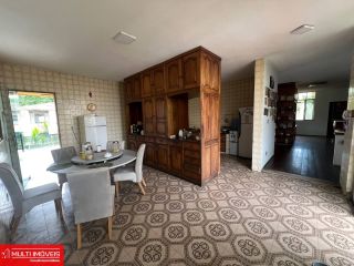 COP 30 - Large house with swimming pool on Alameda Esperança.