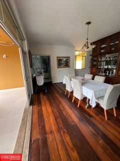 COP 30 - Large house with swimming pool on Alameda Esperança.