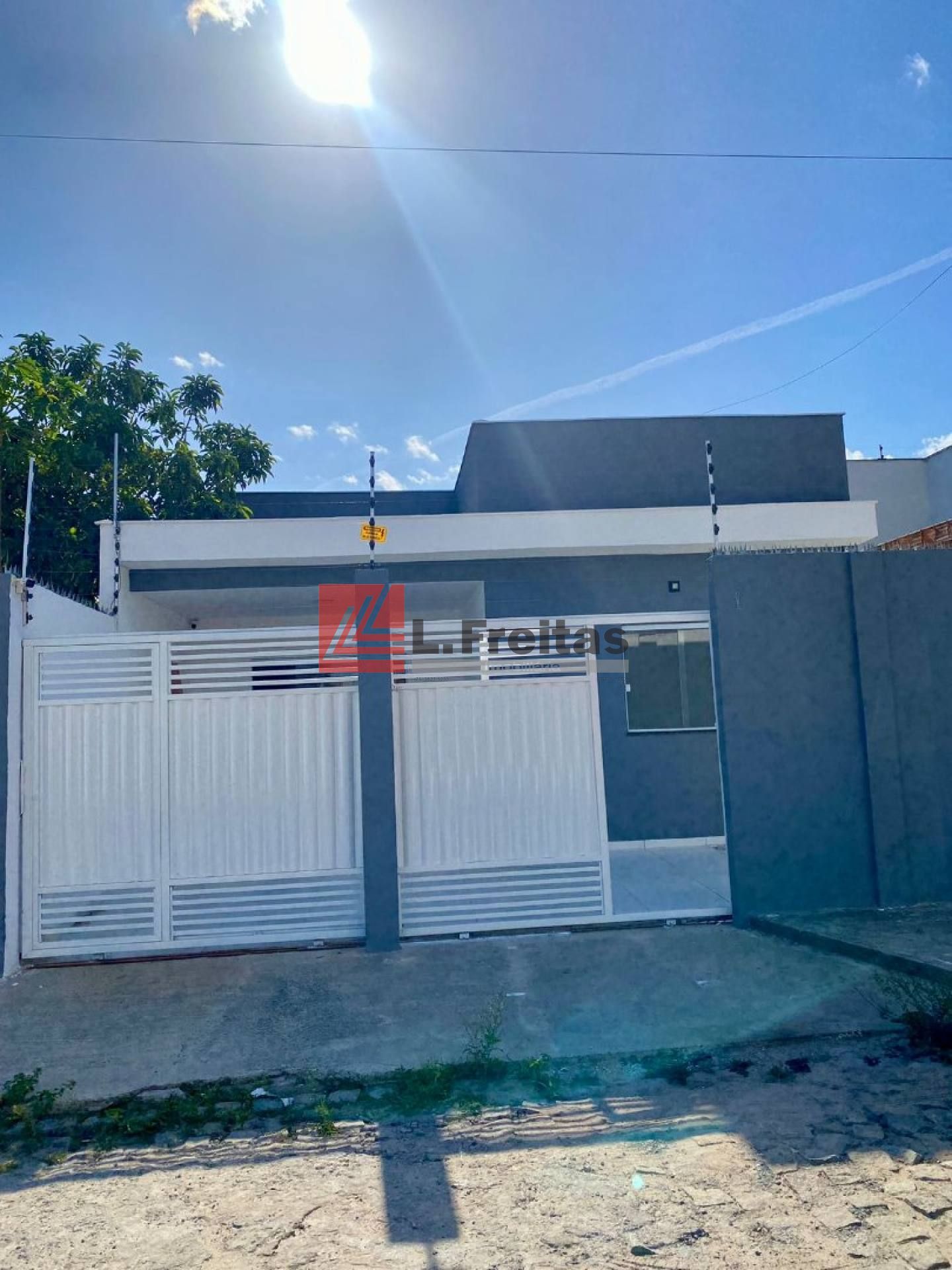 Casa de 2/4 com suíte na Mangabeira