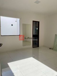 Casa de 2/4 com suíte na Mangabeira