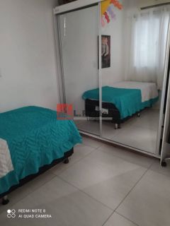 Casa em condomínio no Sim