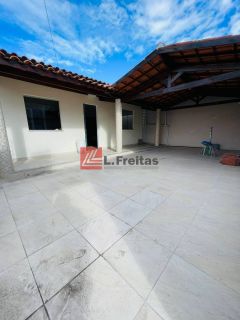 Casa de 4/4 sendo 2 suítes com piscina na Brasília