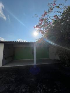 Casa 2/4 com Suíte, Amplo Quintal e Dependência Completa Próxima à Av. Maria Quitéria.