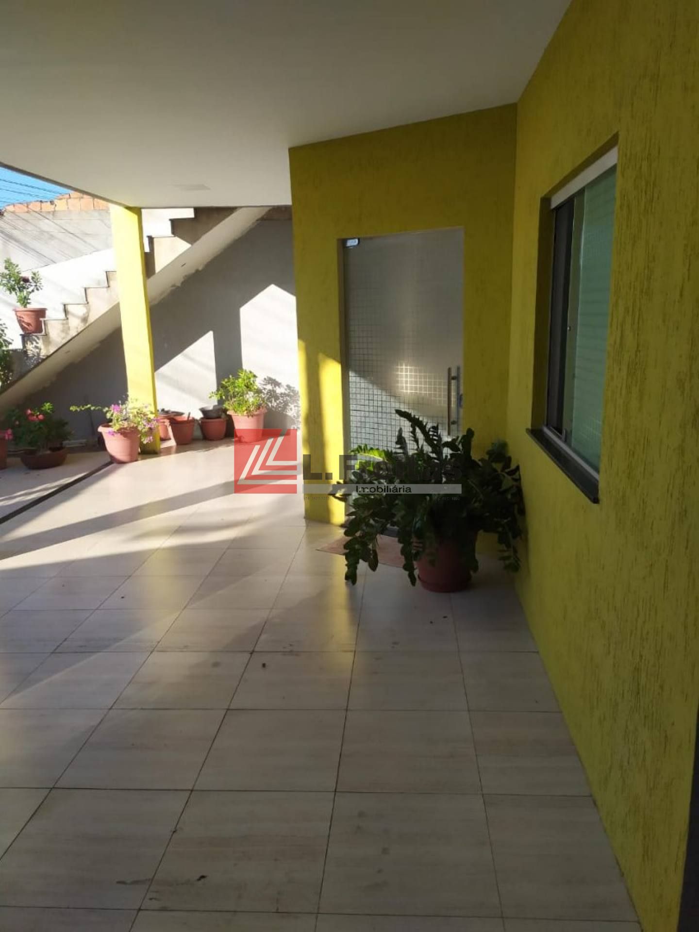 Casa de 6 quartos, 2 suítes no Bairro TOMBA- Feira de Santana-Ba