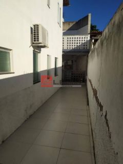 Casa de 6 quartos, 2 suítes no Bairro TOMBA- Feira de Santana-Ba