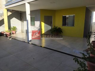 Casa de 6 quartos, 2 suítes no Bairro TOMBA- Feira de Santana-Ba