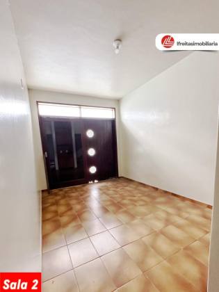 Casa para locação no Ponto Central