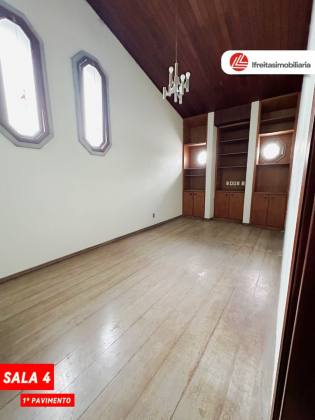 Casa para locação no Ponto Central