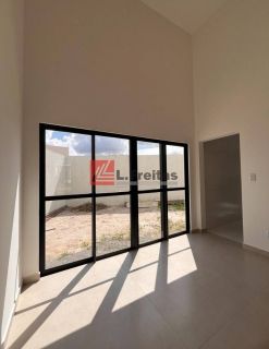 Casa com 3 suítes e lavabo - Bairro SIM