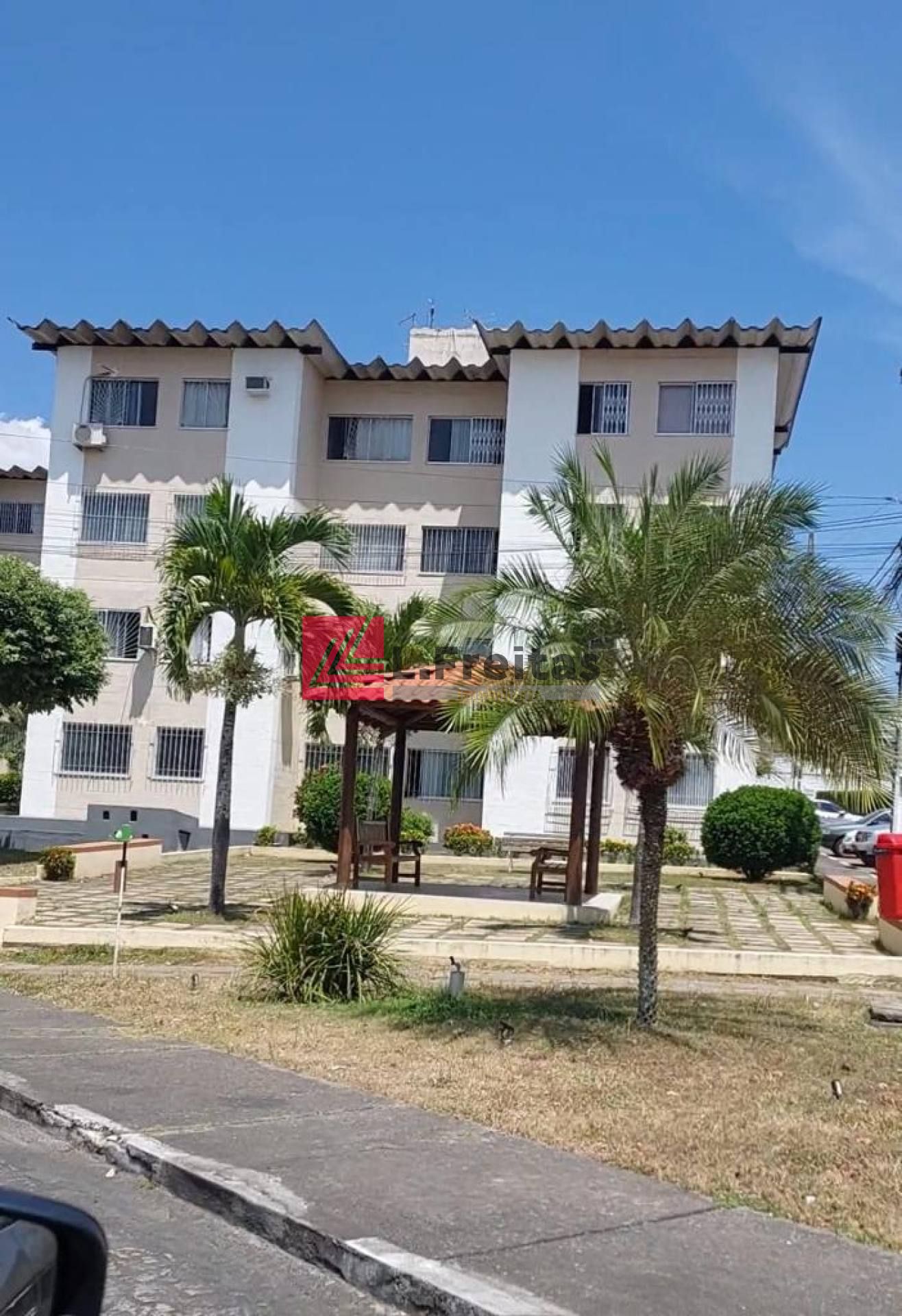 Apartamento mobiliado próximo ao Feiraguay