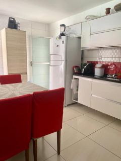 Casa em Condomínio no bairro Papagaio