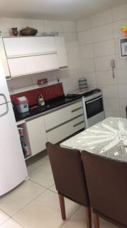 Casa em Condomínio no bairro Papagaio