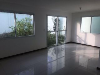 Casa em Condomínio no bairro Tomba