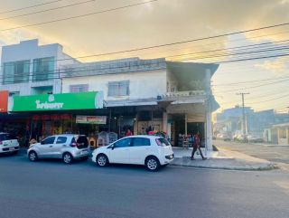 Casa Comercial no bairro PONTO CENTRAL