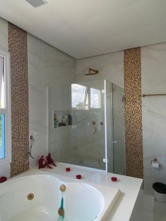 Casa em Condomínio no bairro Sim