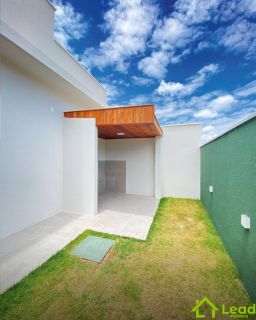 Casa com 03 Suítes á Venda no Aquiraz Cond. Villas Jardins - Ceará