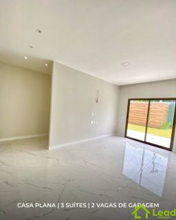 Casa com 03 Suítes á Venda no Aquiraz Cond. Villas Jardins - Ceará