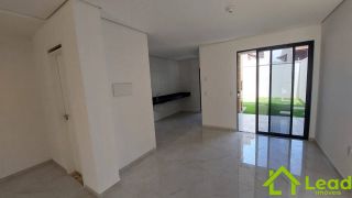 Casa Duplex com 04 Suítes á Venda em Fortaleza no Brisa do Leste II  - Ceará