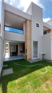 Casa Duplex com 04 Suítes á Venda em Fortaleza no Brisa do Leste II  - Ceará