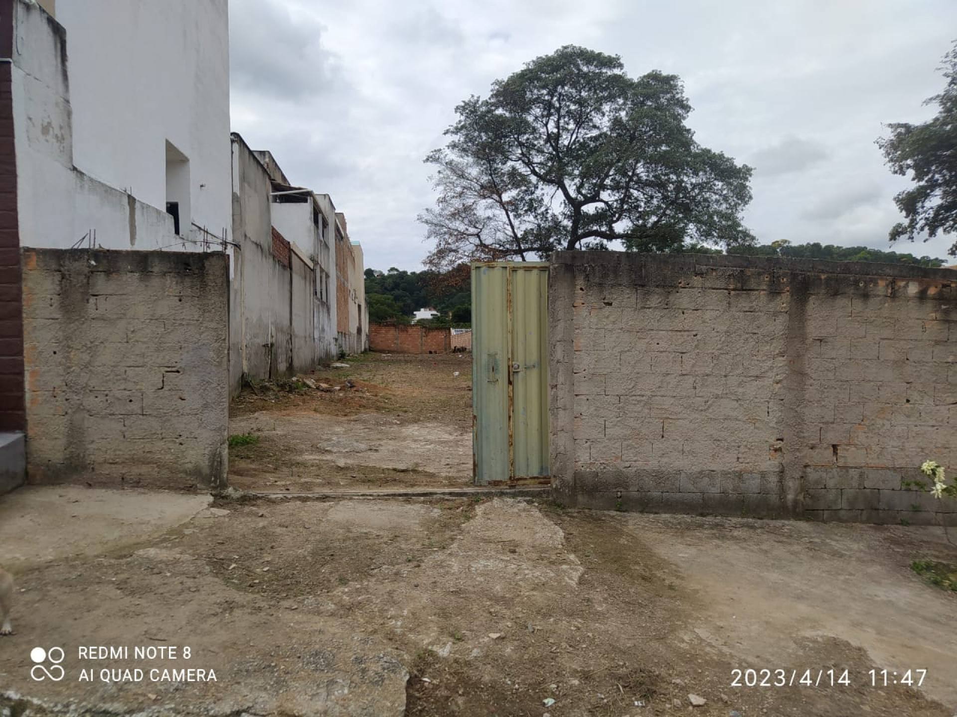 Lote / Terreno de Bairro Para Vender no bairro Tropical em Contagem