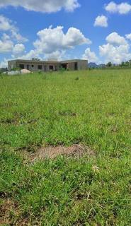 Lote / Terreno de Condomínio Para Vender no bairro Portal Serra Azul em Mateus Leme