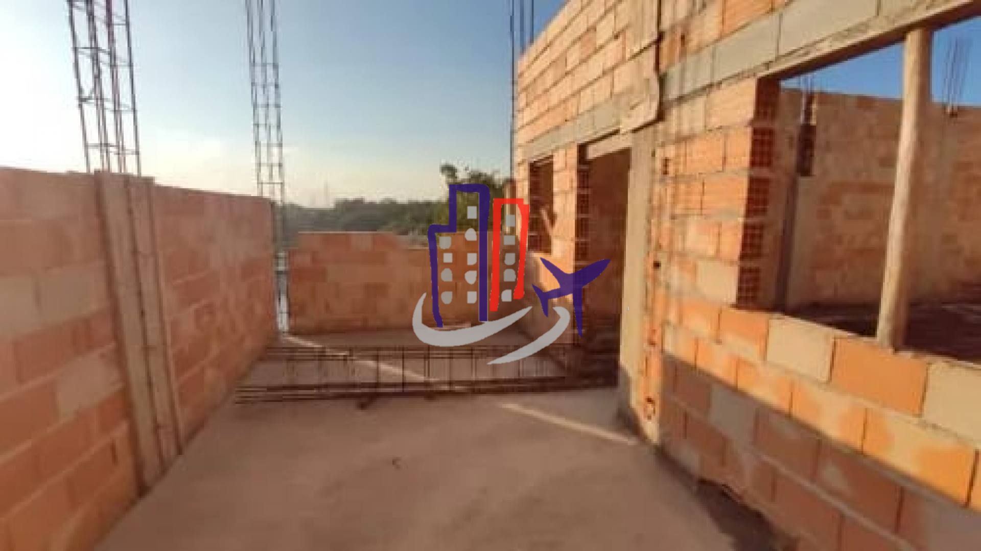 Casa Para Vender com 03 quartos no bairro Tropical em Contagem