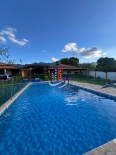 Casa de Condomínio com 03 quartos 01 suíte no bairro Condomínio Vale da Serra em Igarapé