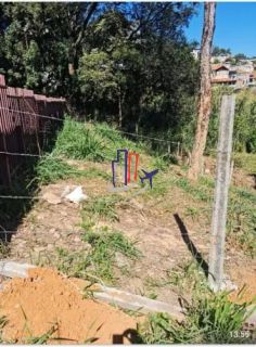Lote / Terreno de Bairro Para Vender no bairro Colonial em Contagem