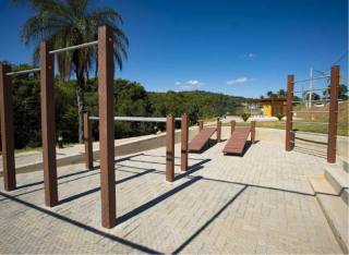 Lote / Terreno de Condomínio Para Vender no bairro Quintas Coloniais em Contagem