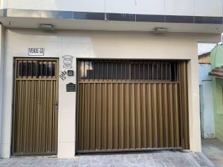 Casa triplex disponível para venda | Bairro do Salgado