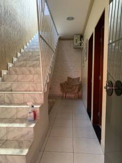 Casa triplex disponível para venda | Bairro do Salgado