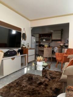 Casa triplex disponível para venda | Bairro do Salgado