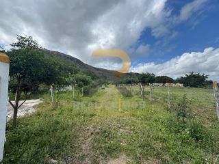 Casa no Campo á Venda próximo a Vila Peladas