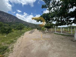 Casa no Campo á Venda próximo a Vila Peladas