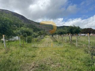 Casa no Campo á Venda próximo a Vila Peladas