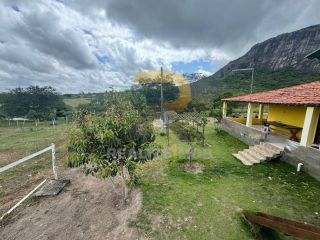 Casa no Campo á Venda próximo a Vila Peladas