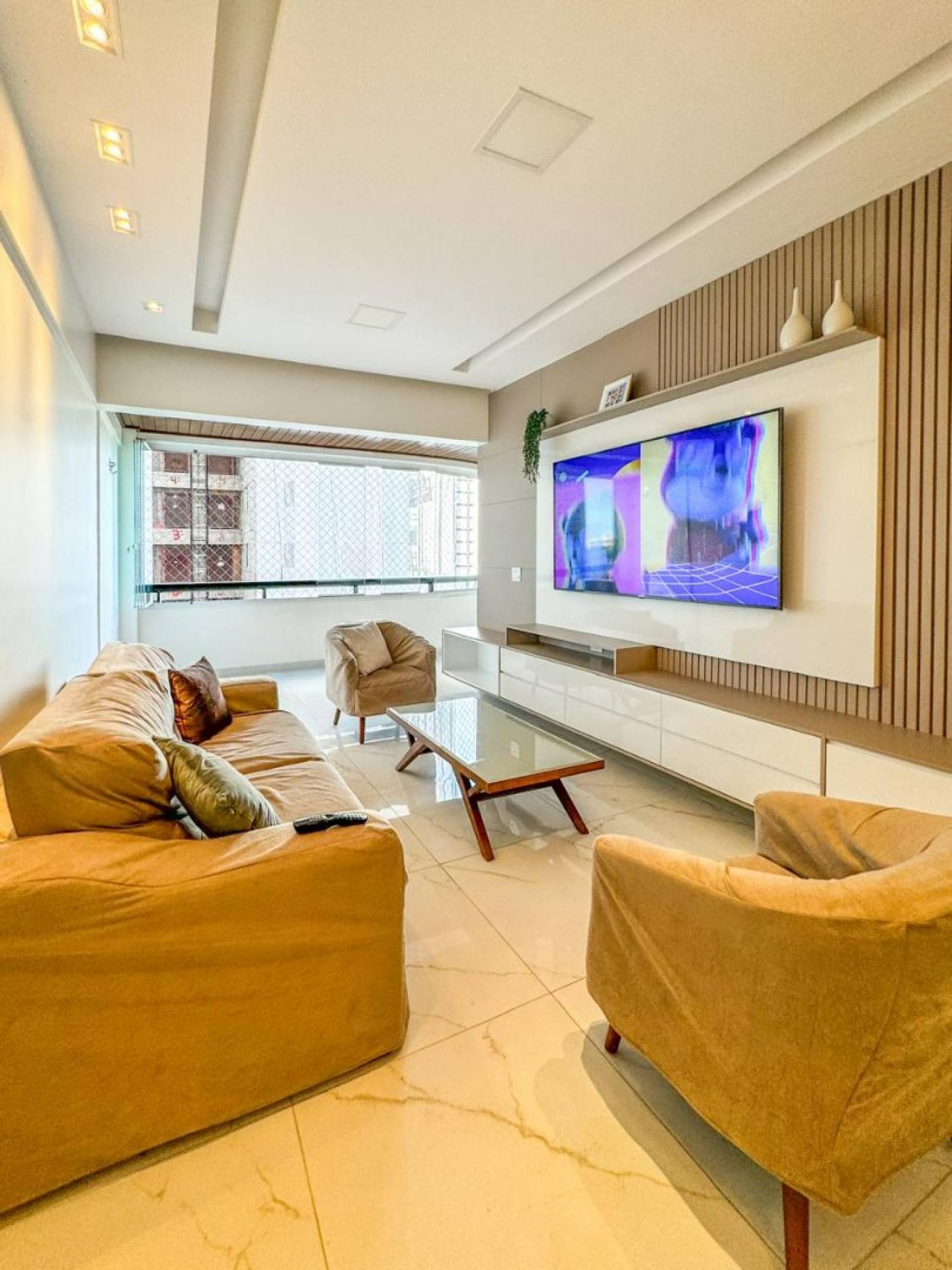 EDIFICIO PONTA DAREIA