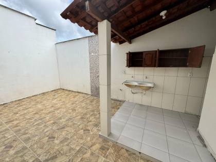 (MR) VENDA - CASA NO ARAÇAGY COM 3 SUÍTES