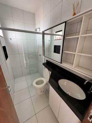 (MR) VENDA - CASA NO ARAÇAGY COM 3 SUÍTES