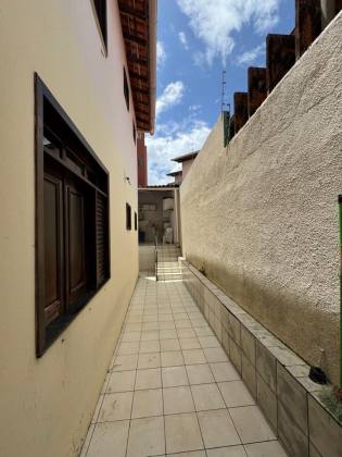 VENDA - CASA DUPLEX no COHAJAP, 5 quartos, 4 suítes