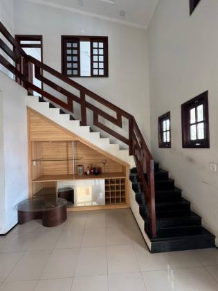 VENDA - CASA DUPLEX no COHAJAP, 5 quartos, 4 suítes