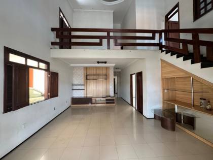 VENDA - CASA DUPLEX no COHAJAP, 5 quartos, 4 suítes