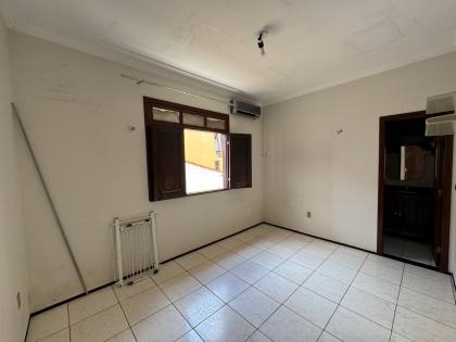VENDA - CASA DUPLEX no COHAJAP, 5 quartos, 4 suítes