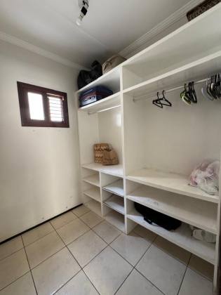 VENDA - CASA DUPLEX no COHAJAP, 5 quartos, 4 suítes