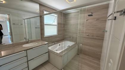 (MR) VENDA - FAROL DA ILHA, AP com 4 SUÍTES, MOBILIADO E PROJETADO!!