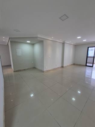 (MR) VENDA -  ED. MAISON MONET, AP COM 4 QUARTOS SENDO 3 SUÍTES em PONTA DO FAROL - SÃO LUÍS